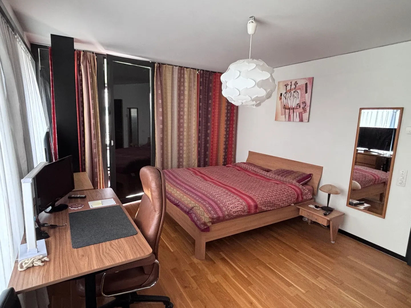 Modern Apartment with Terrace - Photo 9 of 10