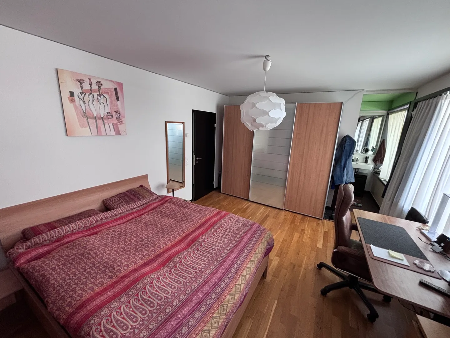 Modern Apartment with Terrace - Photo 10 of 10