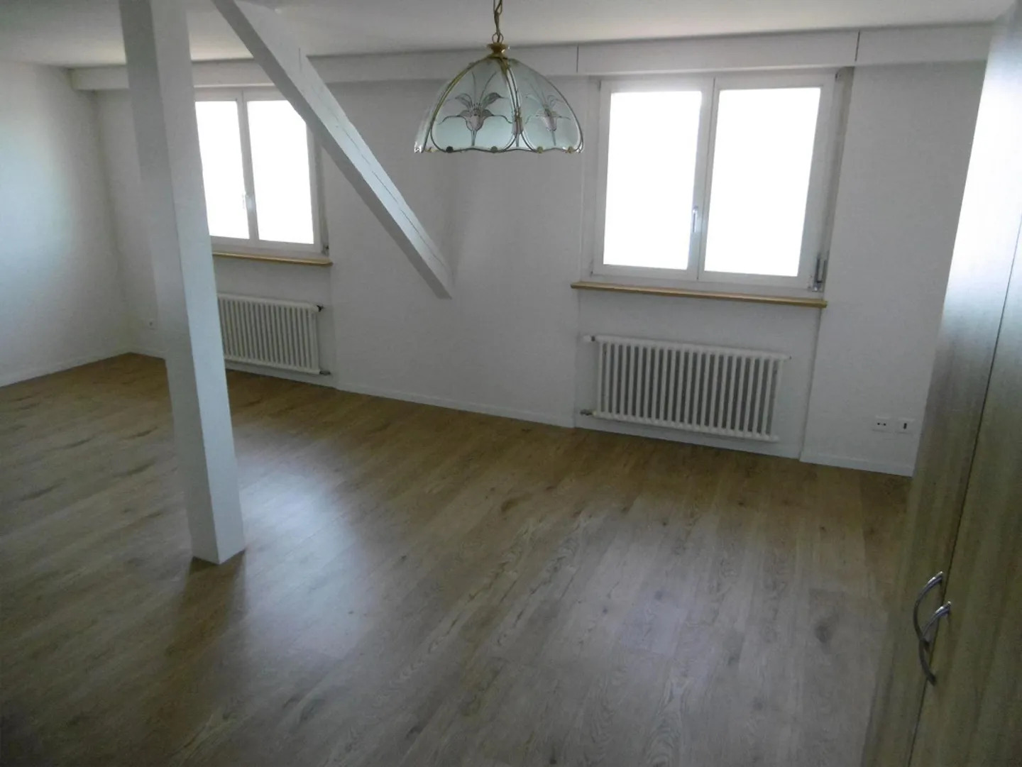 Appartement spacieux de 3 pièces au bord du lac Ägeri avec charme et vue sur le lac - Photo 5 sur 19