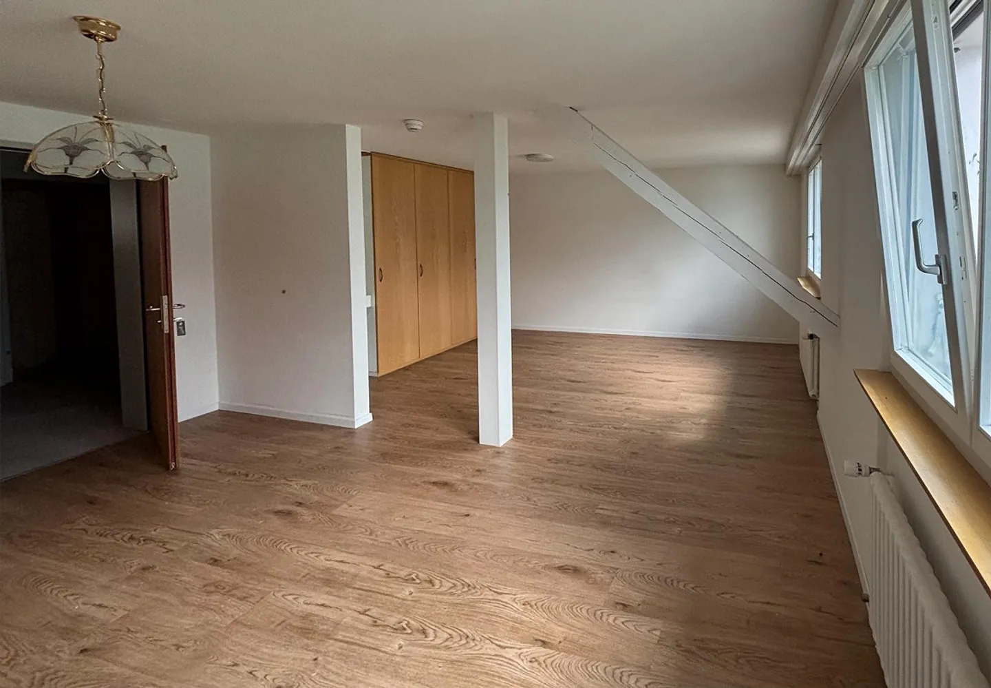 Appartement spacieux de 3 pièces au bord du lac Ägeri avec charme et vue sur le lac - Photo 8 sur 19