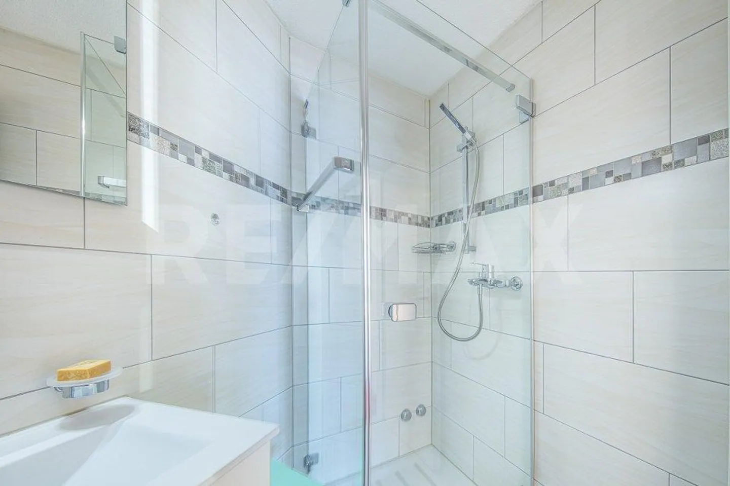 Attractive, nearly new 2.5-room holiday apartment on the sunny terrace... - Photo 9 of 13