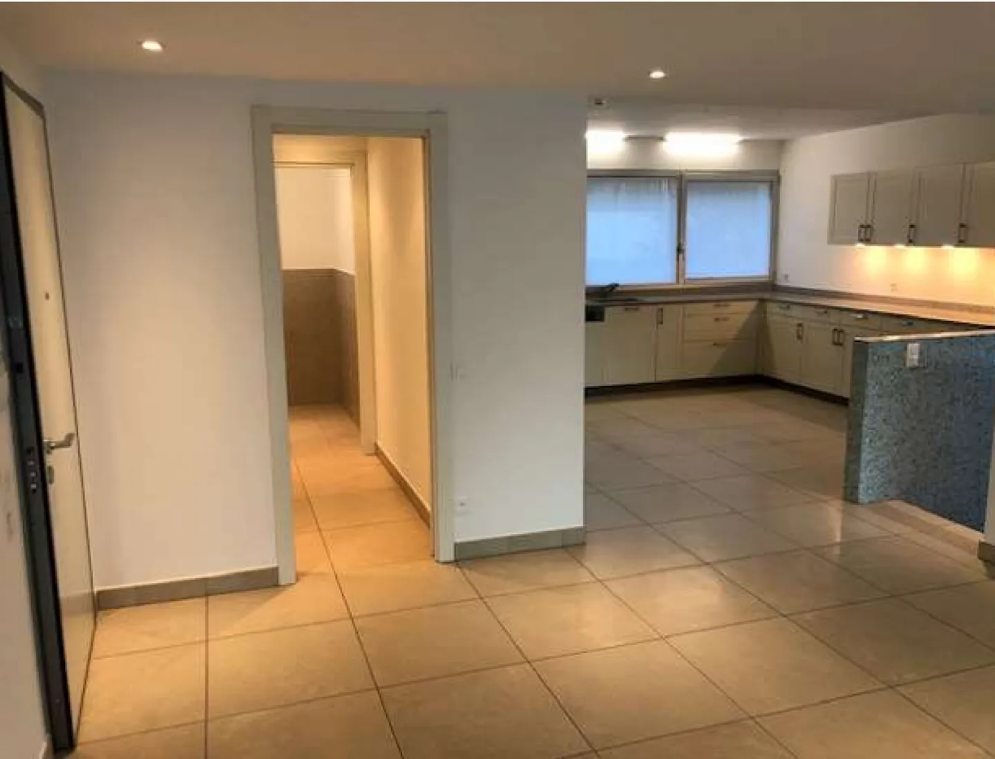 Duplex Elegante con Vista Lago - Foto 5 di 15