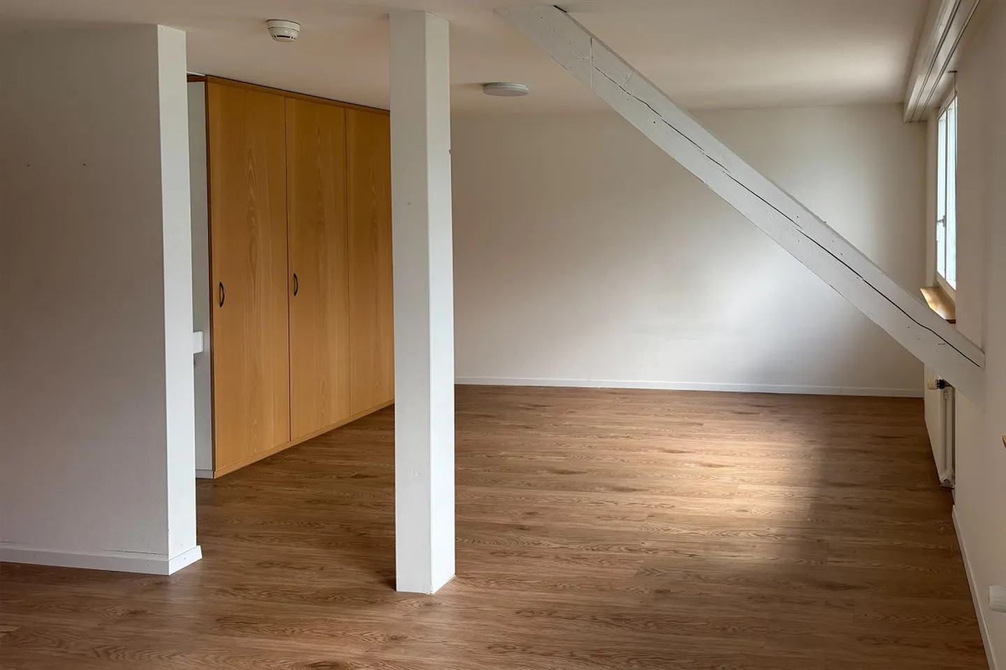 Appartement spacieux de 3 pièces au bord du lac Ägeri avec charme et vue sur le lac - Photo 9 sur 19
