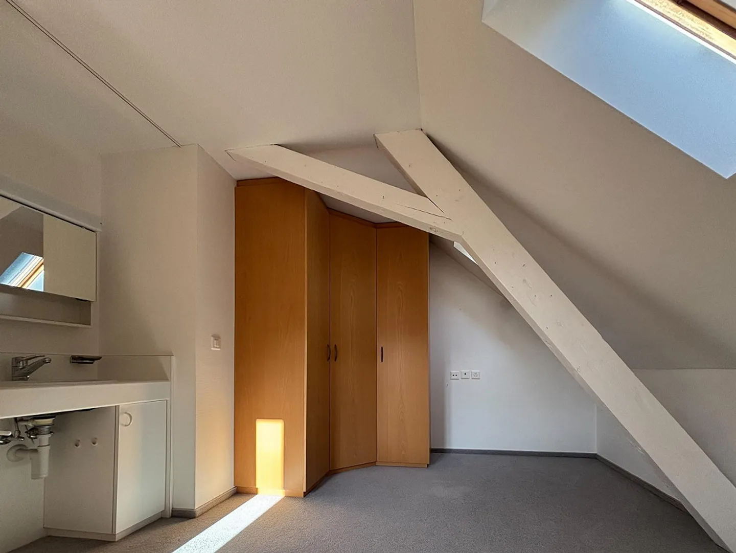 Appartement spacieux de 3 pièces au bord du lac Ägeri avec charme et vue sur le lac - Photo 10 sur 19