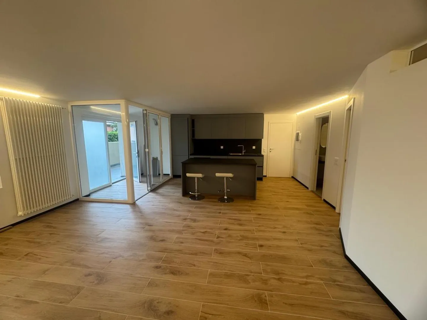 Appartamento in affitto - Foto 4 di 10