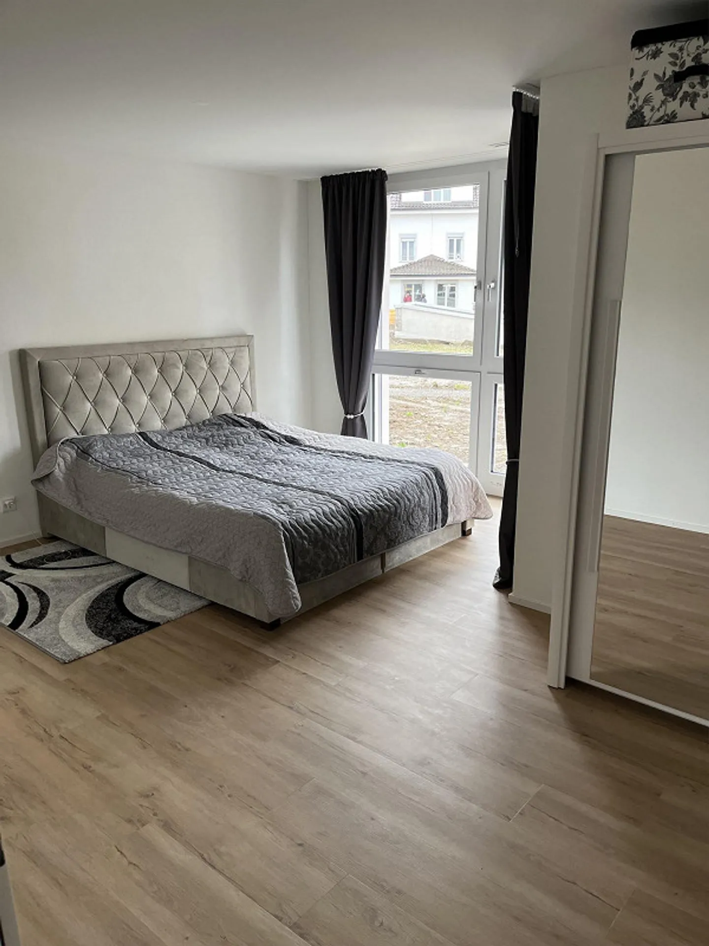 Magnifique appartement de 5,5 pièces au rez-de-chaussée cherche un nouveau locataire - Photo 9 sur 11