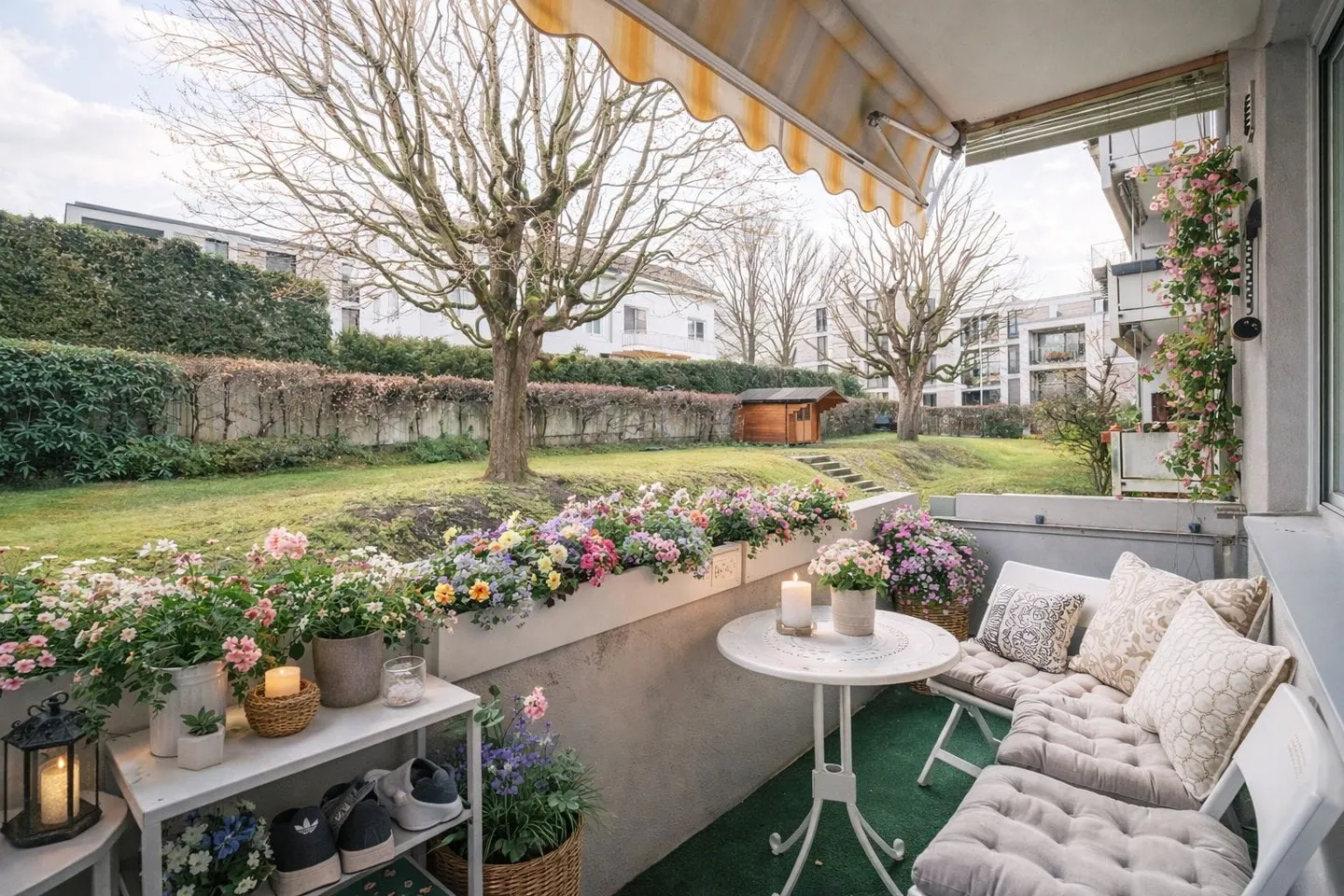 La tua perla residenziale a Binningen - modernizzata e vicina alla città - Foto 1 di 13