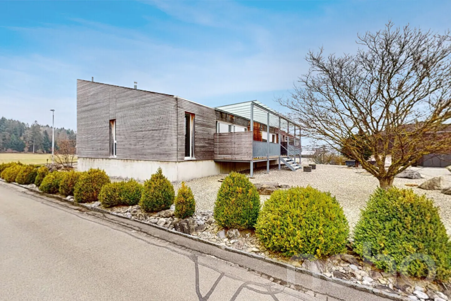 Spacious Semi-Detached Family House with Dreamlike View - Photo 4 of 13