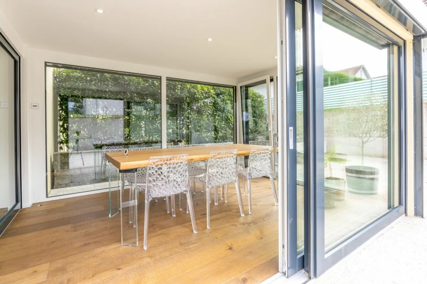 Moderne Wohnung mit Wintergarten - Foto 6 von 14