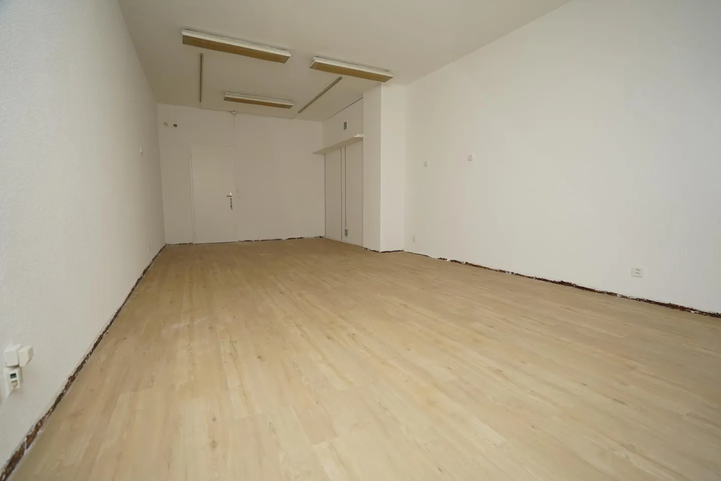 Ufficio o sala pratica centrale in affitto - Foto 3 di 4