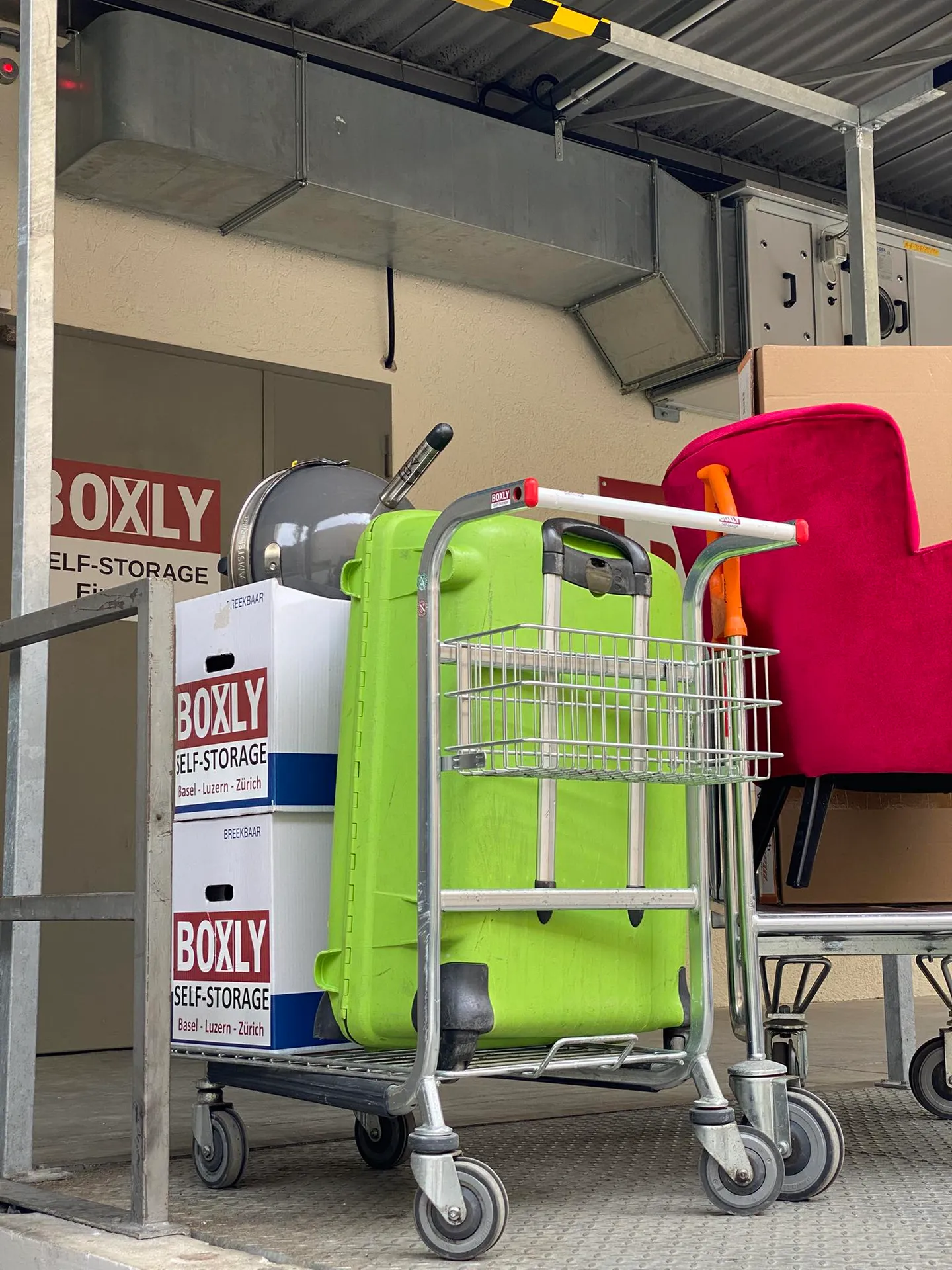 Selfstorage moderno Kriens - Foto 1 di 3