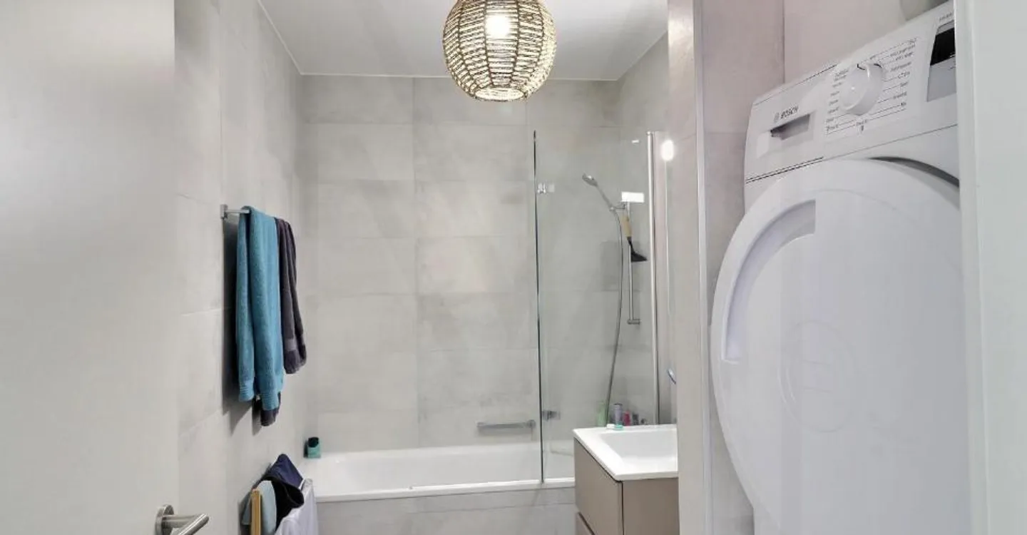 Top floor, magnificent 3.5 room apartment - Photo 7 of 10