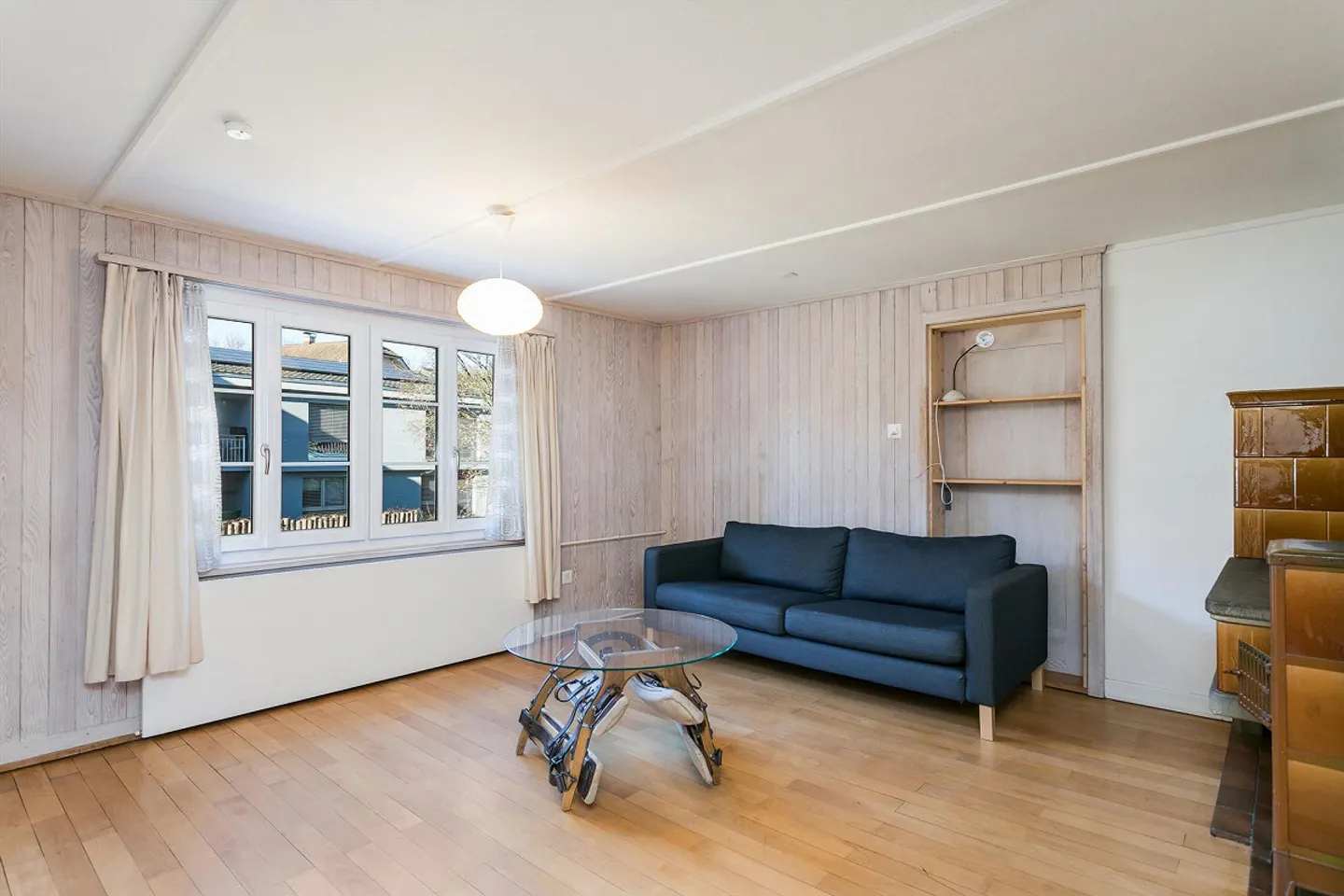 Idyllic property with two residential units - Photo 8 of 9