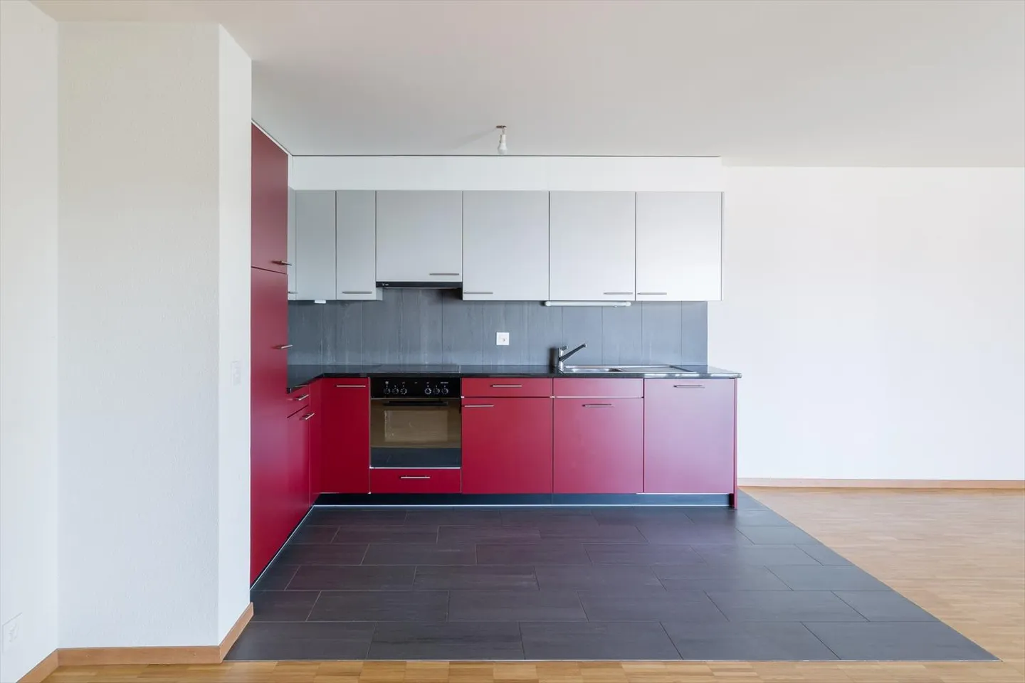 Bellissimo, molto spazioso e moderno appartamento - Foto 4 di 9