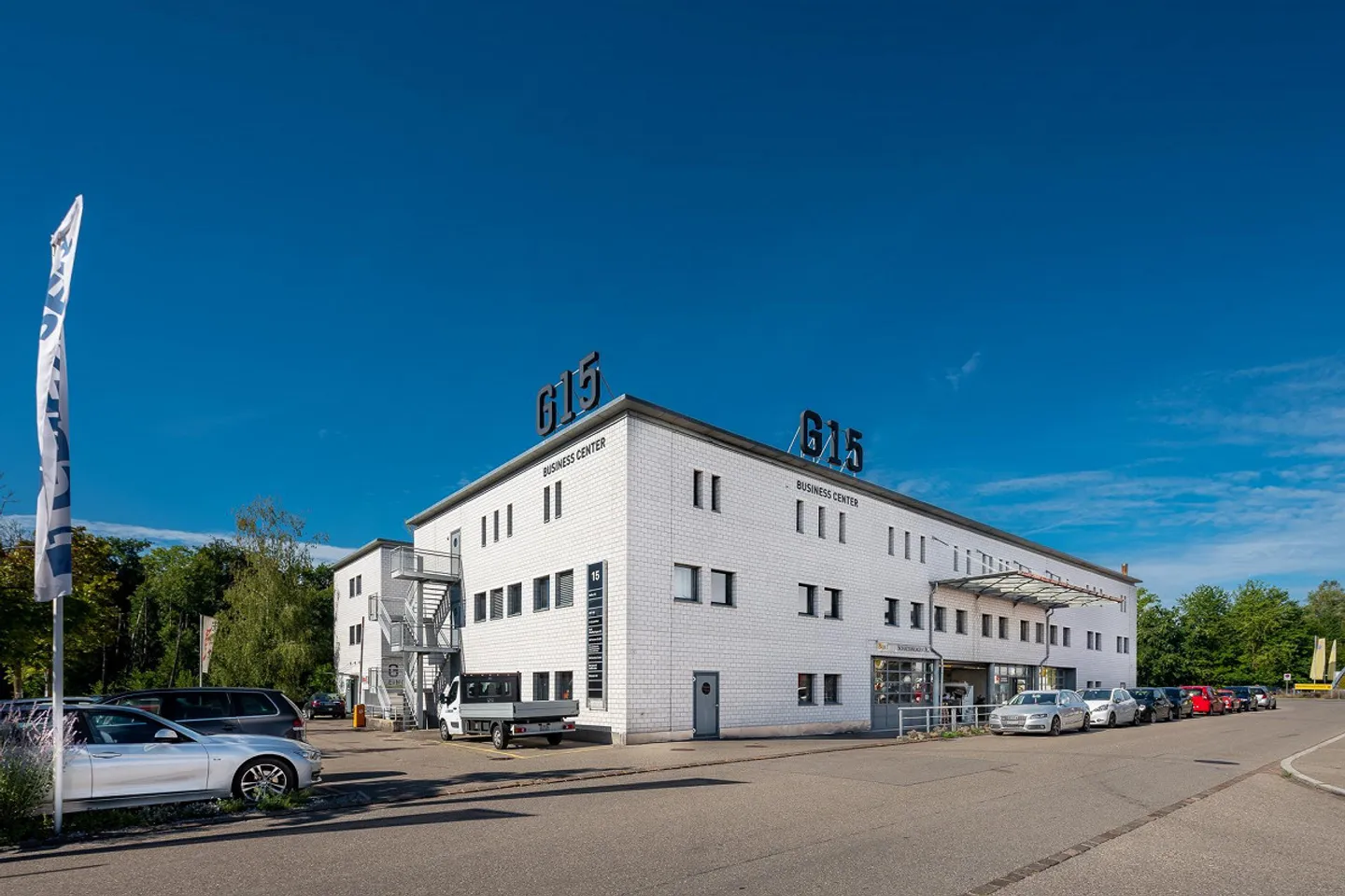 Kompakter Büroraum mit viel Tageslicht - Ihr neuer Arbeitsplatz in ... - Foto 1 von 3