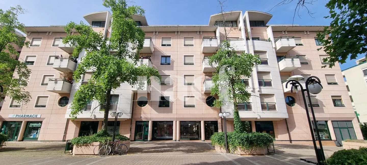 Appartement 6 pièces - Photo 1 sur 11