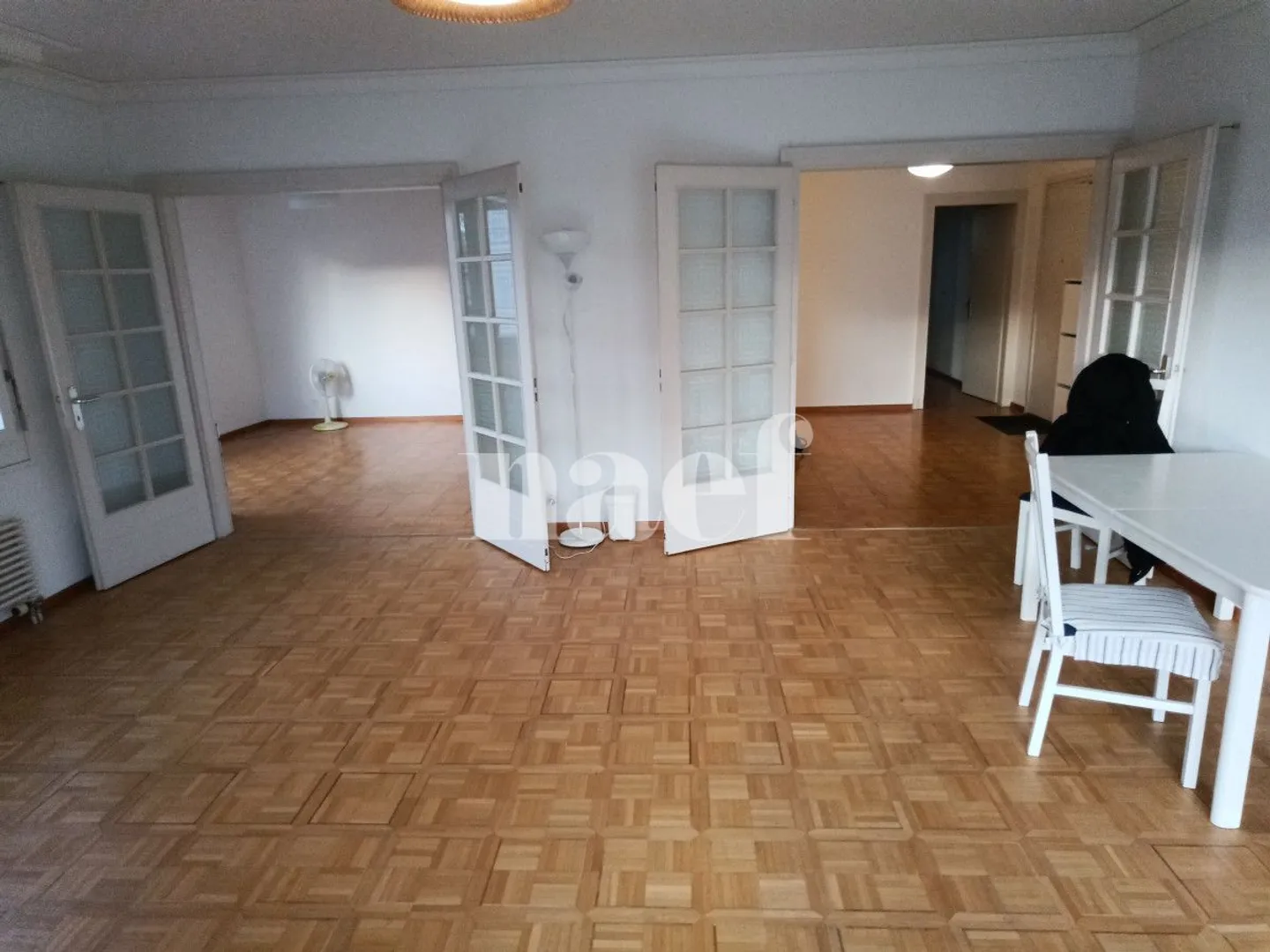 Appartement 6 pièces - Photo 2 sur 11