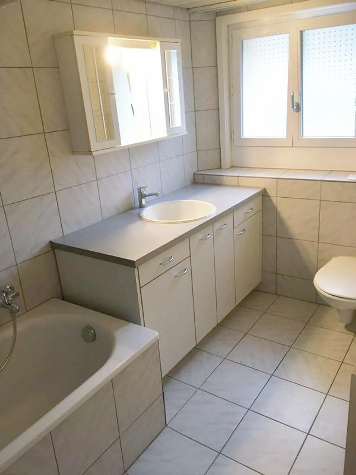 4.5-Zimmer-Wohnung in kleinerer Liegenschaft - Foto 3 von 15