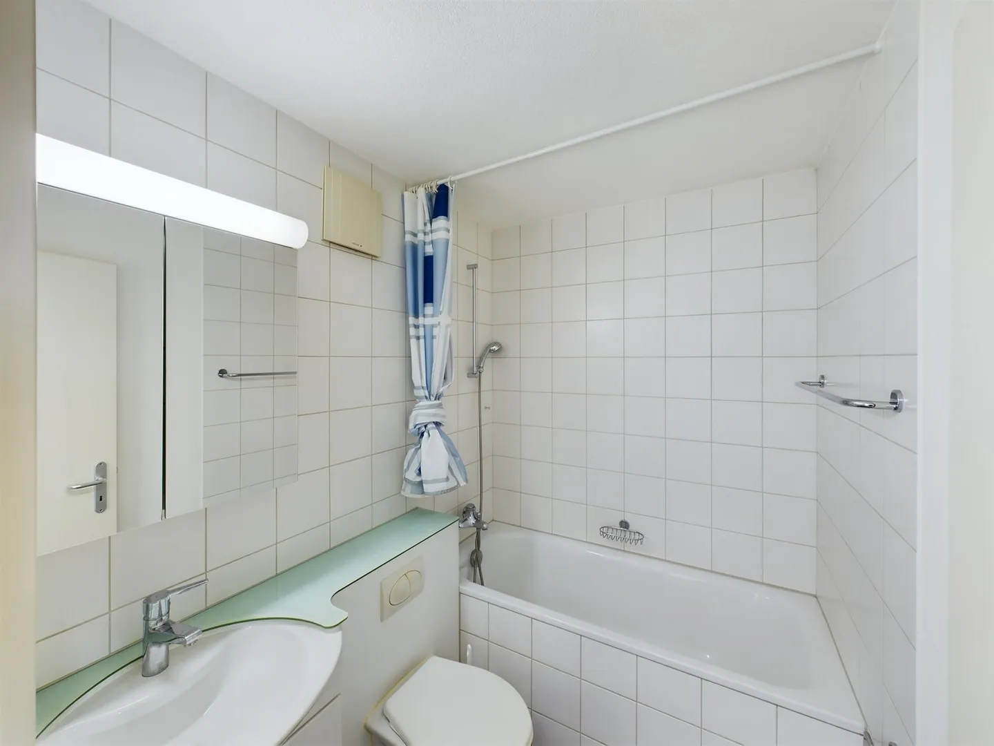 IDEAL FOR SINGLES, STUDENTS AND COMMUTERS - Photo 4 of 5