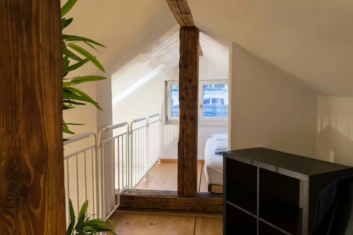 Charming Apartment in Zug - Photo 8 of 10