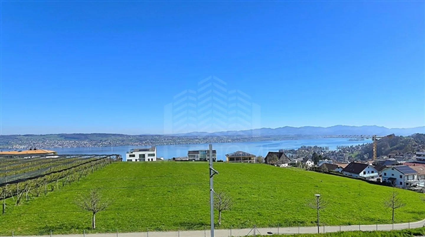 Charming Gem with Unique Lake View - Photo 6 of 6