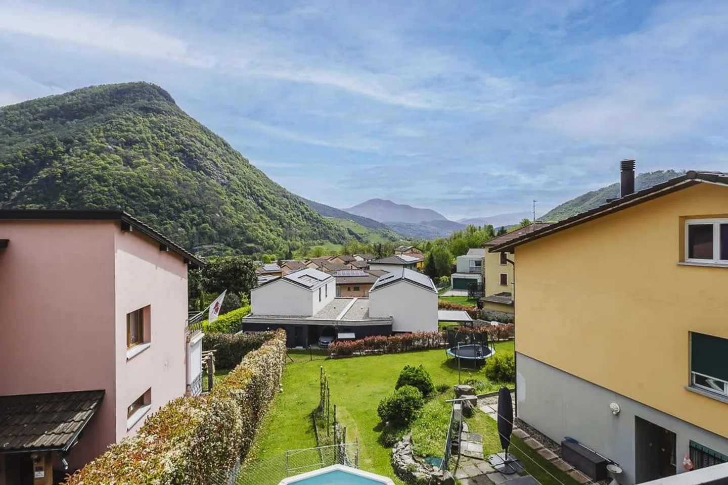 Maison unifamiliale avec deux unités d'habitation indépendantes à Mezzovico-... - Photo 4 sur 13