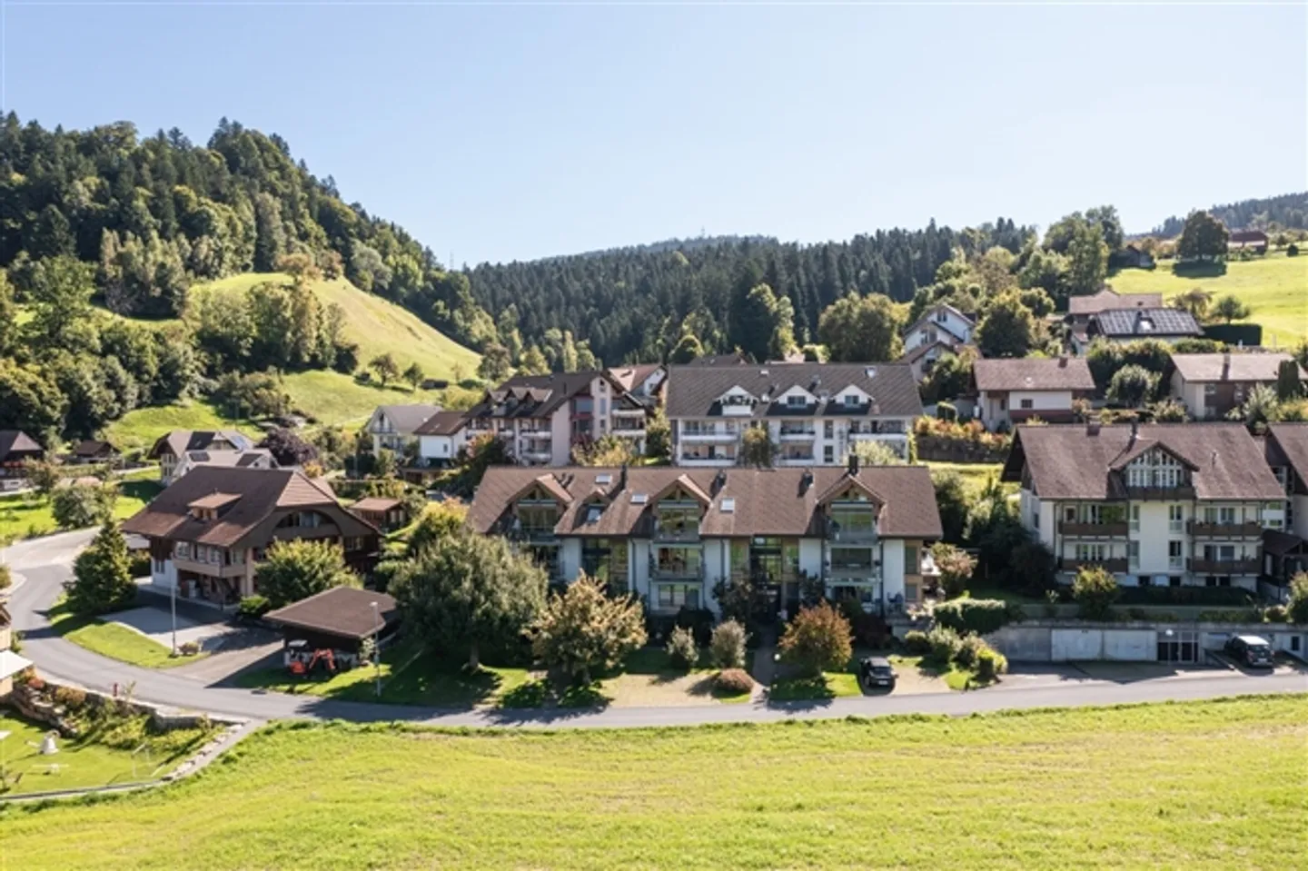 4.5 Zi. Wohnung, ruhige Lage, angrenzend an Landwirtschaftszone - Foto 11 von 11