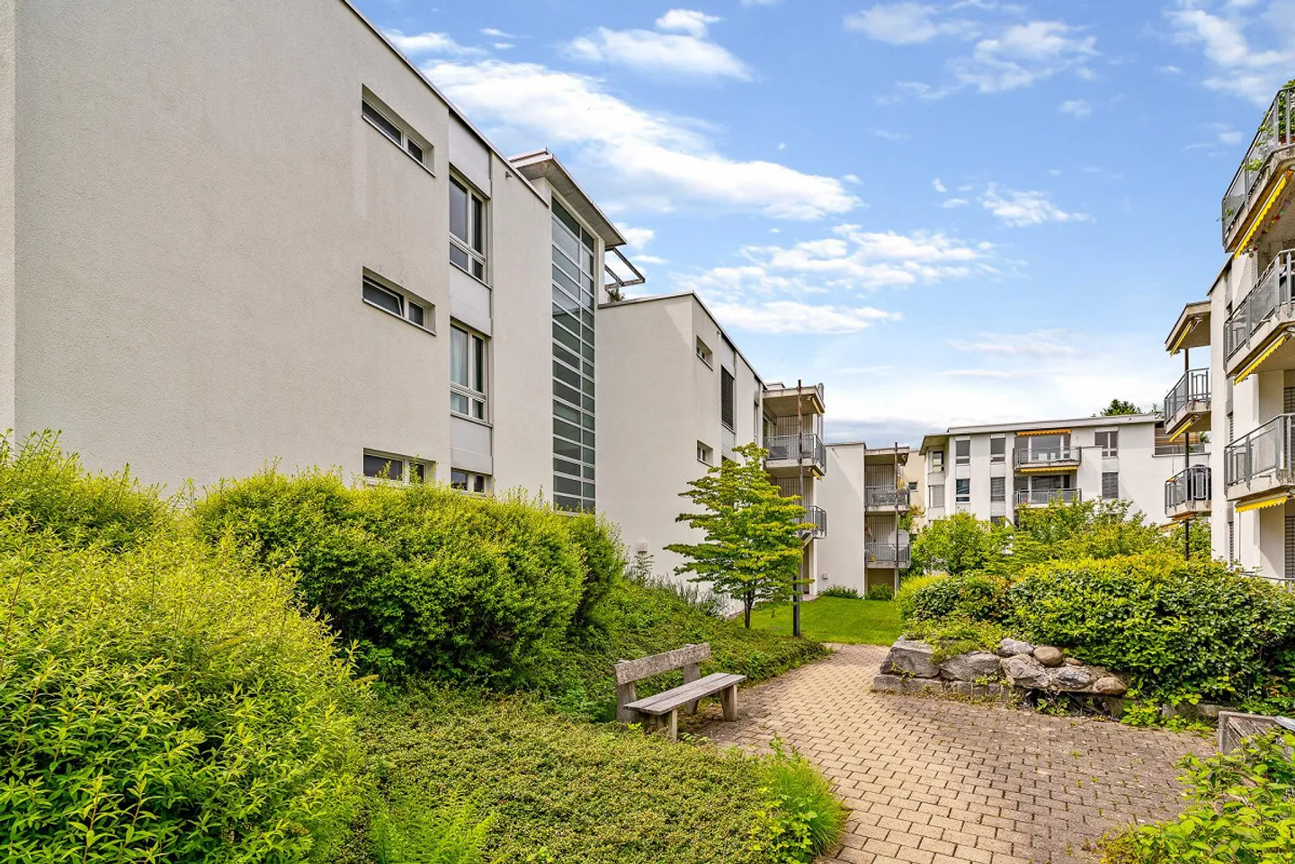 Appartement dans un emplacement privilégié - Photo 3 sur 7