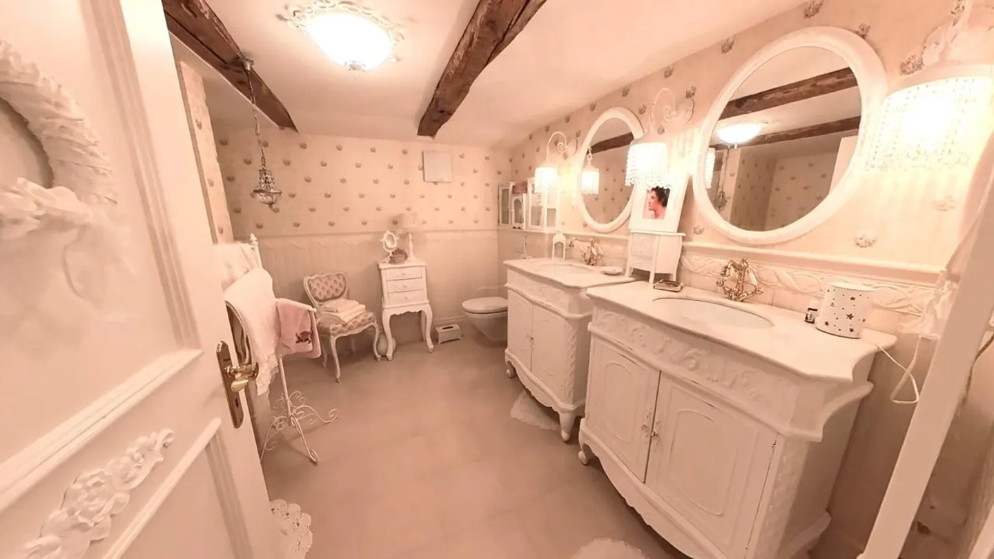 Appartement de jardin en maisonette de 6,5 pièces exclusif - Photo 13 sur 16