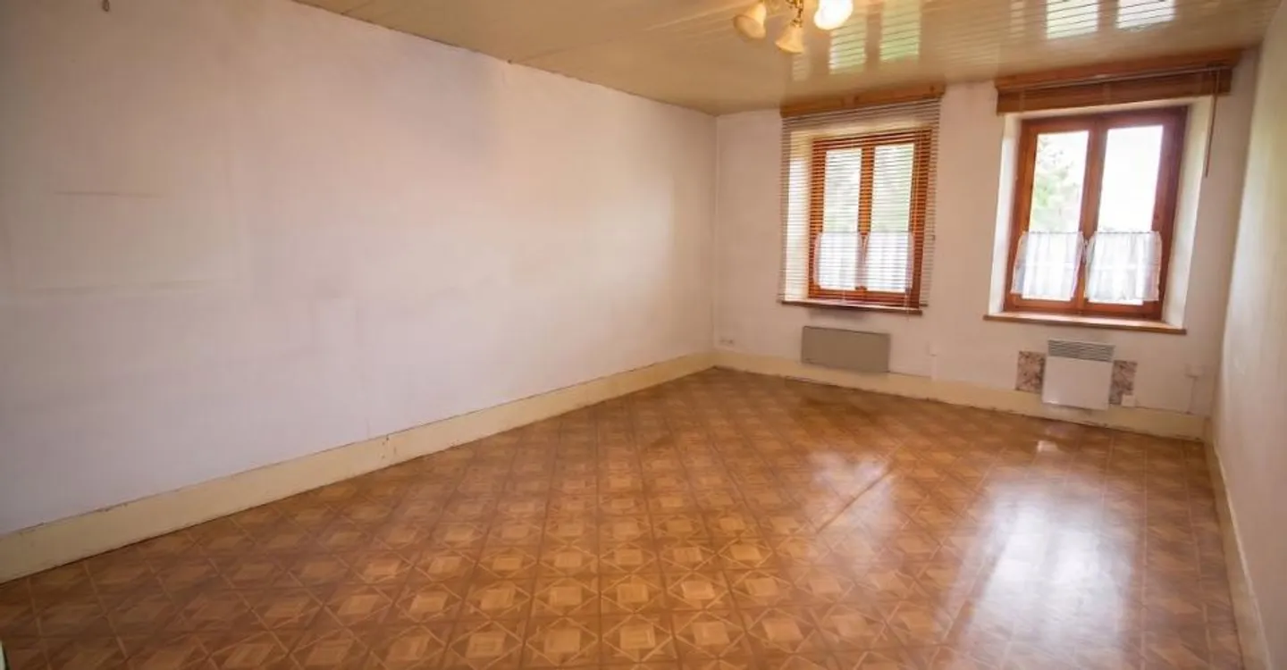 Charming Townhouse in Bercher - Photo 6 of 10