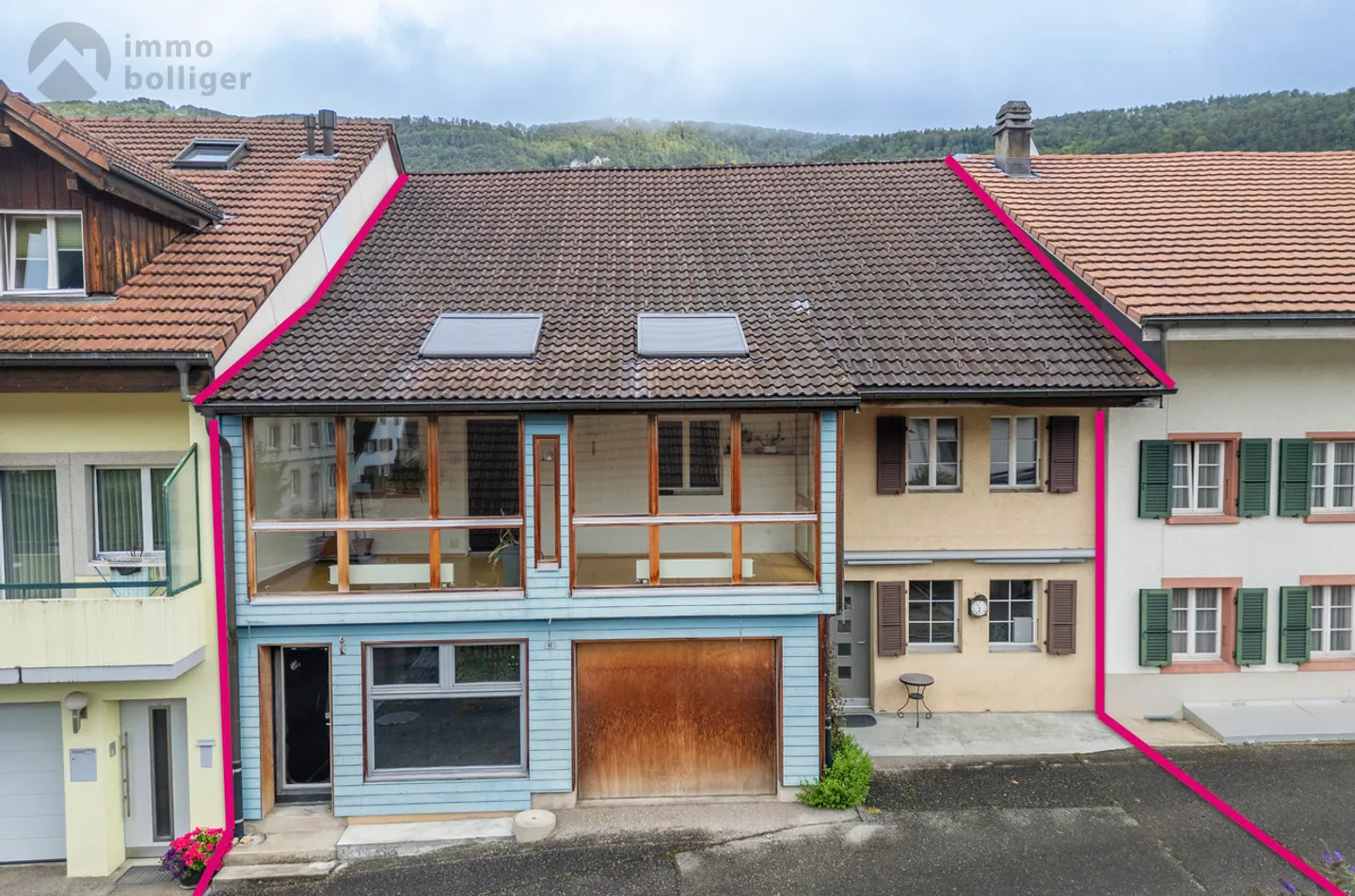 Large space at a small price - Photo 2 of 9