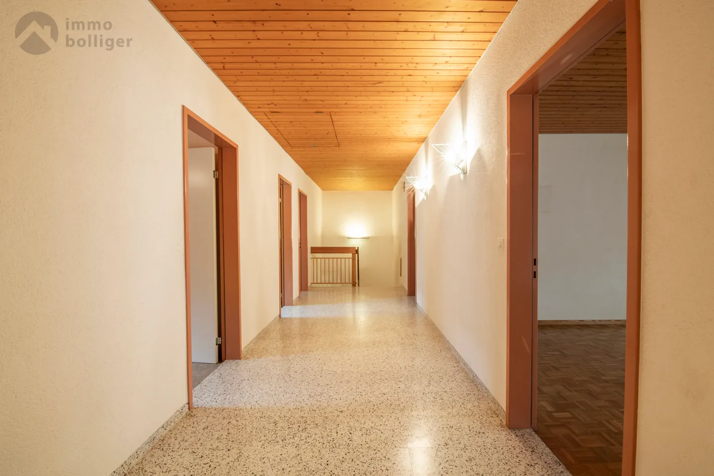 Large space at a small price - Photo 6 of 9