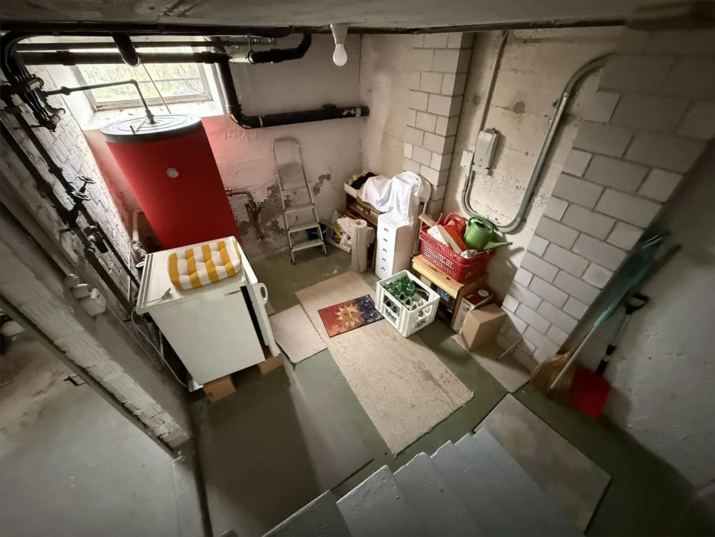 Charmante maison de rangée de 4,5 pièces avec jardin - Photo 13 sur 16