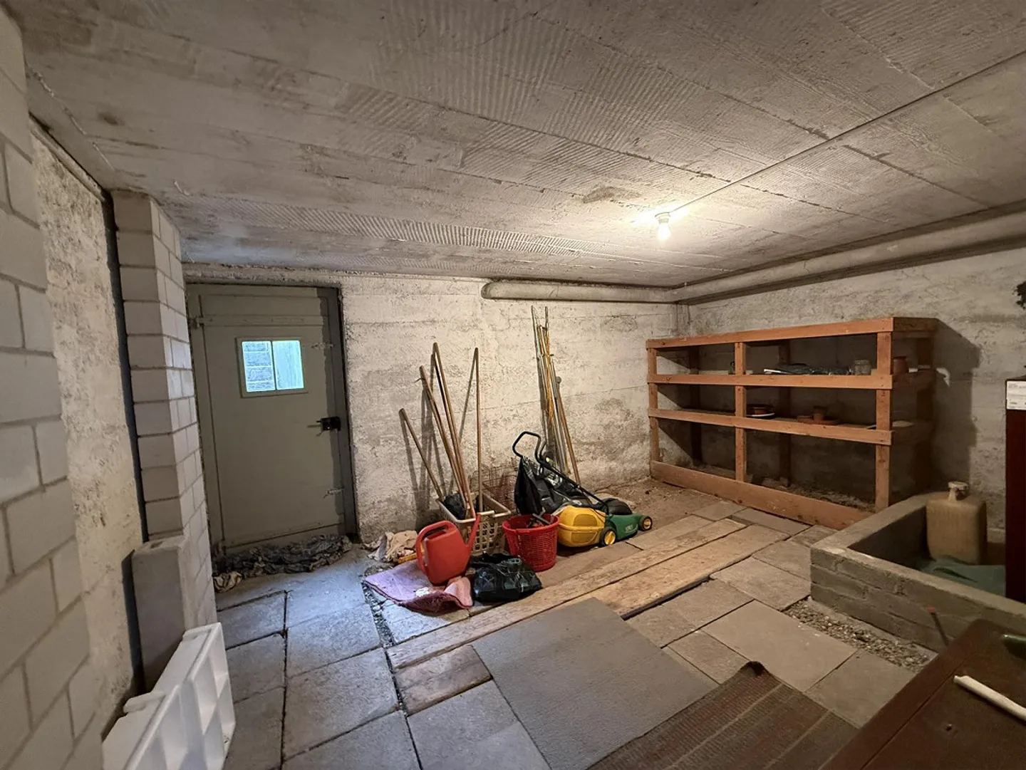 Charmante maison de rangée de 4,5 pièces avec jardin - Photo 14 sur 16