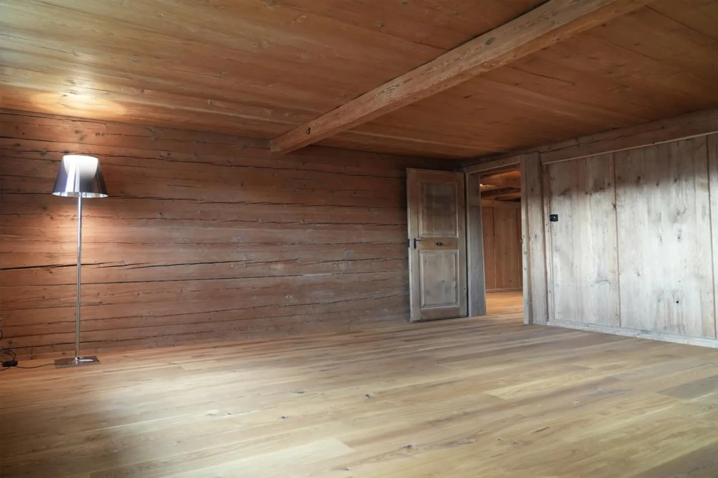 Appartement en duplex rénové dans la Maison Rouge à Zuzwil - Photo 6 sur 17