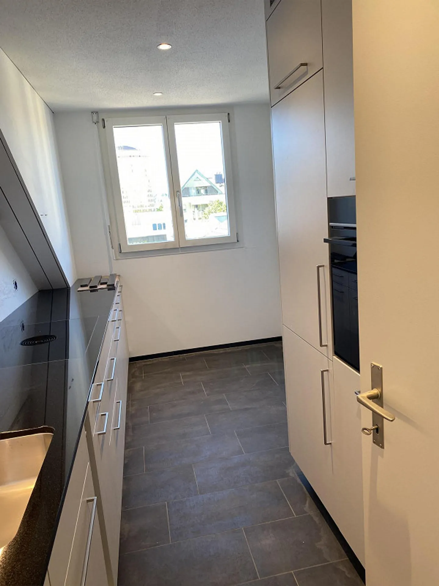 Schöne, zentral gelegene 3.5 Zimmerwohnung - Foto 7 von 12