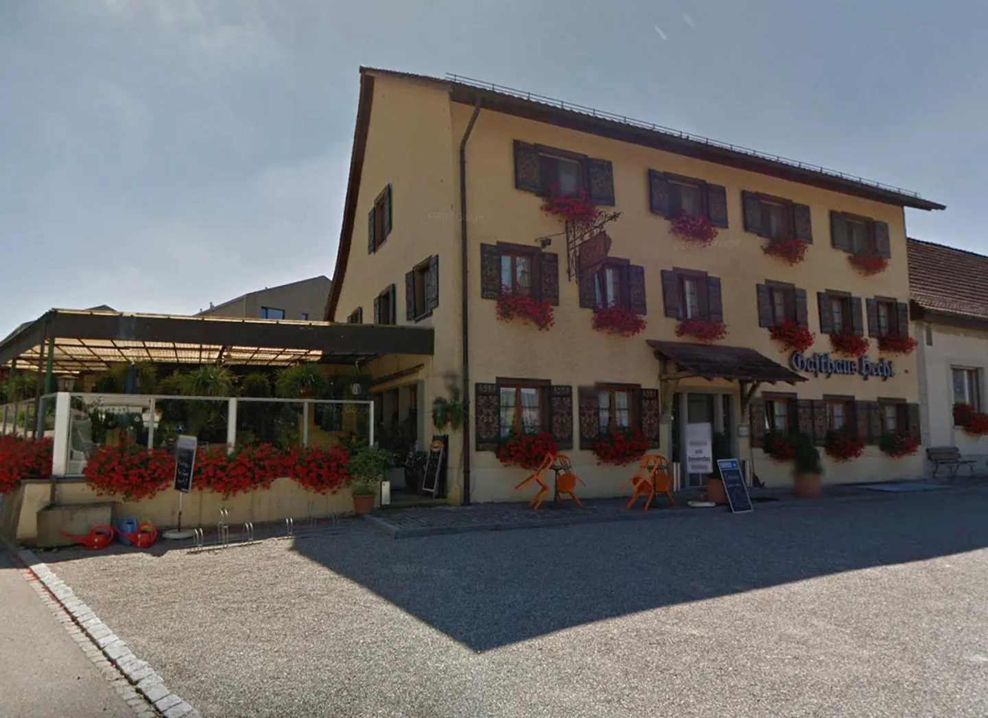 Caffè-ristorante attraente con diverse possibilità a Mammern - Foto 1 di 10