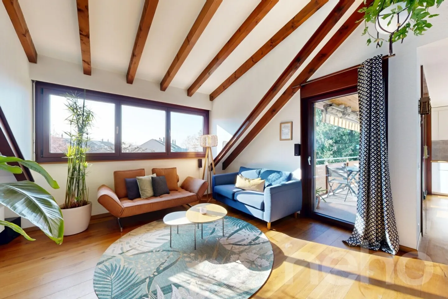 Lovely 4.5-room duplex in a peaceful location in Renens - Photo 2 of 12