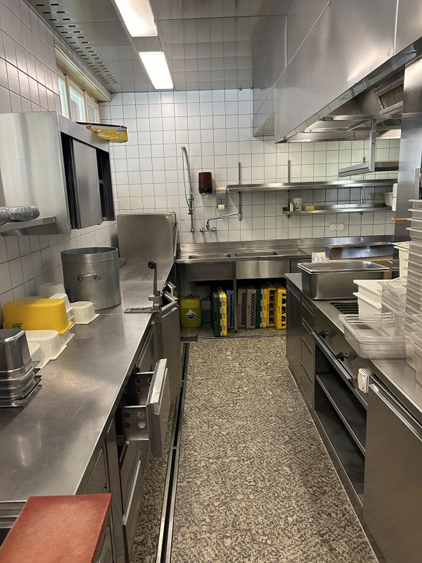 Caffè-ristorante attraente con diverse possibilità a Mammern - Foto 7 di 10