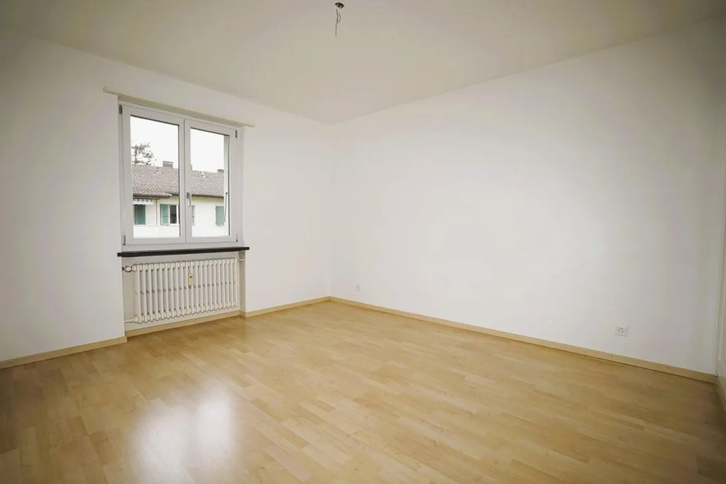 Helle Wohnung mit Balkon - Foto 3 von 7