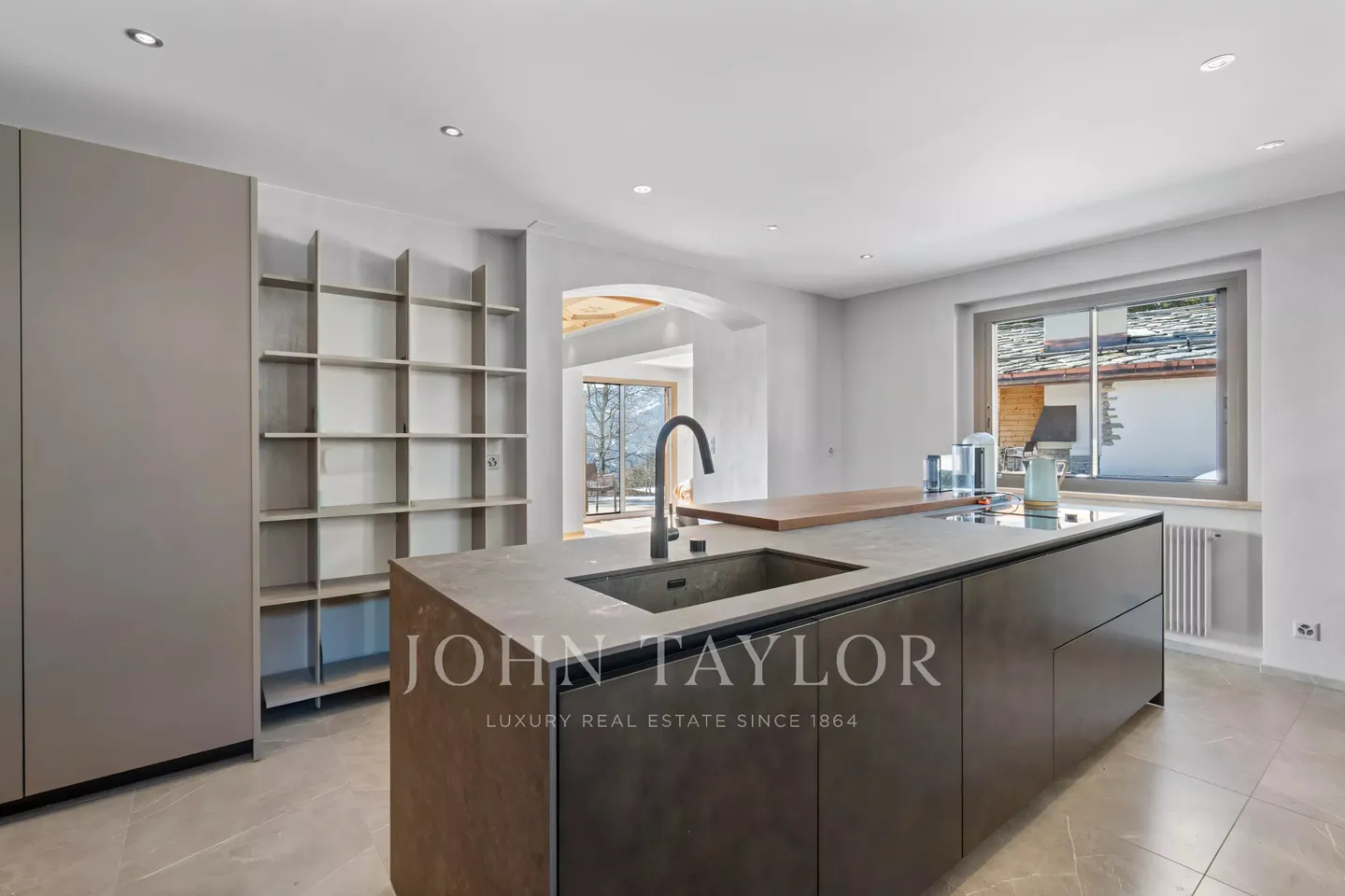 Geräumiges Chalet mit Alpenblick - Foto 3 von 10