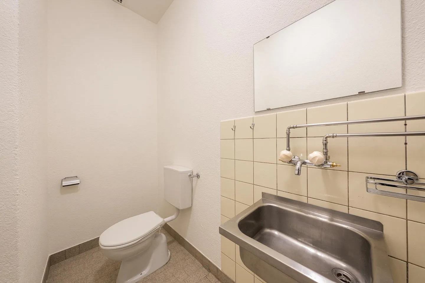 Espace de vente attrayant dans la Neustadt de Lucerne - Photo 8 sur 9
