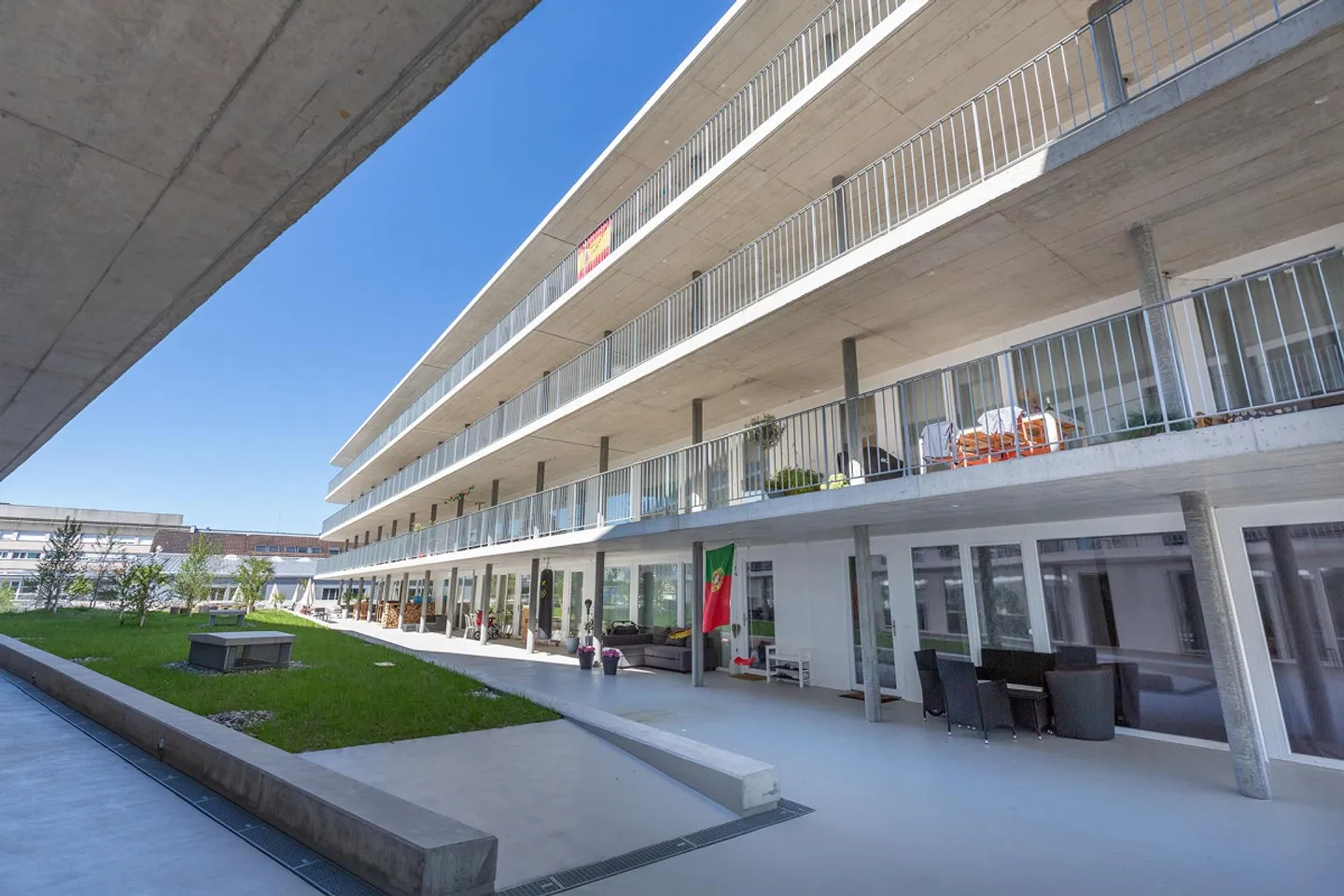 Appartement moderne 2.5 pièces - Photo 2 sur 12