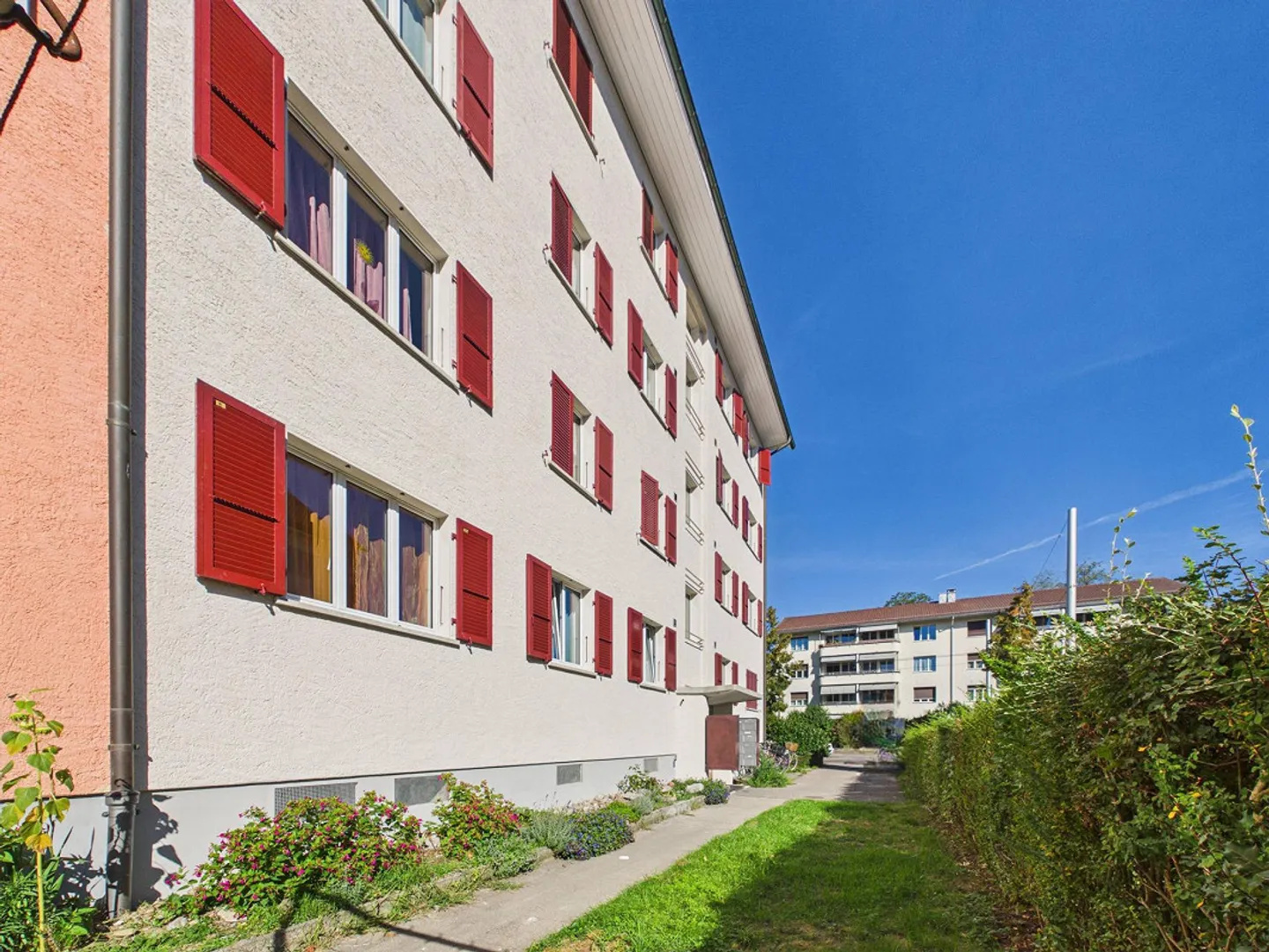 Appartement sous les toits lumineux de 2 pièces dans un emplacement central à Bern Bümpliz - Photo 16 sur 17