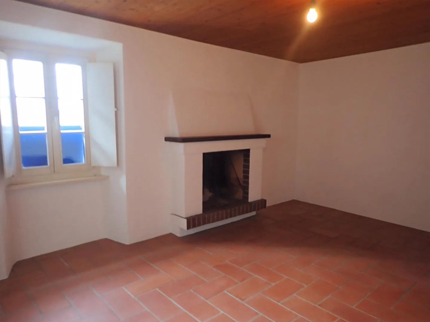 6 Room - Single-family house attached on one side - Photo 8 of 20