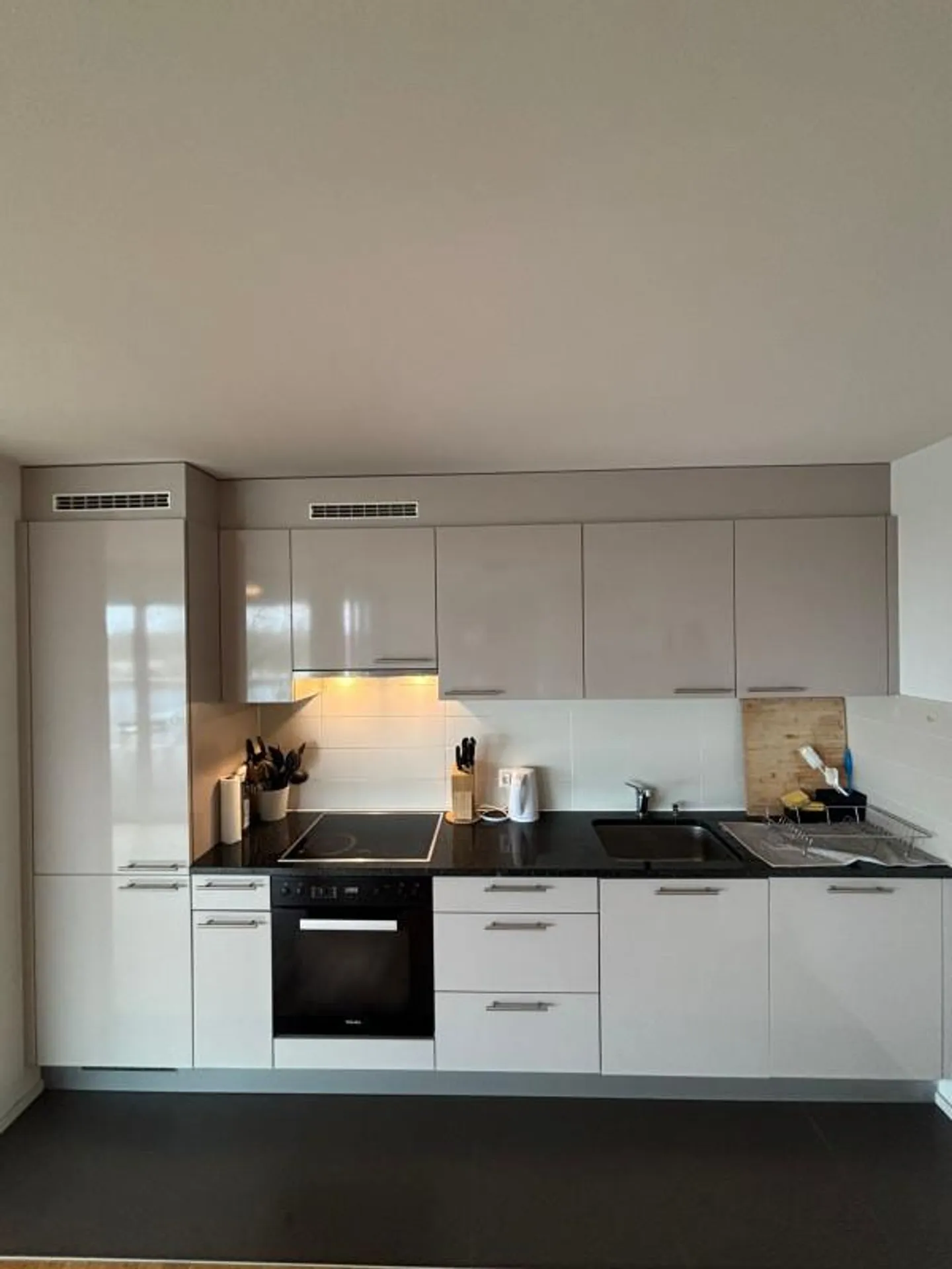 Spacieux appartement avec balcon - Lausanne - Foto 1 von 10