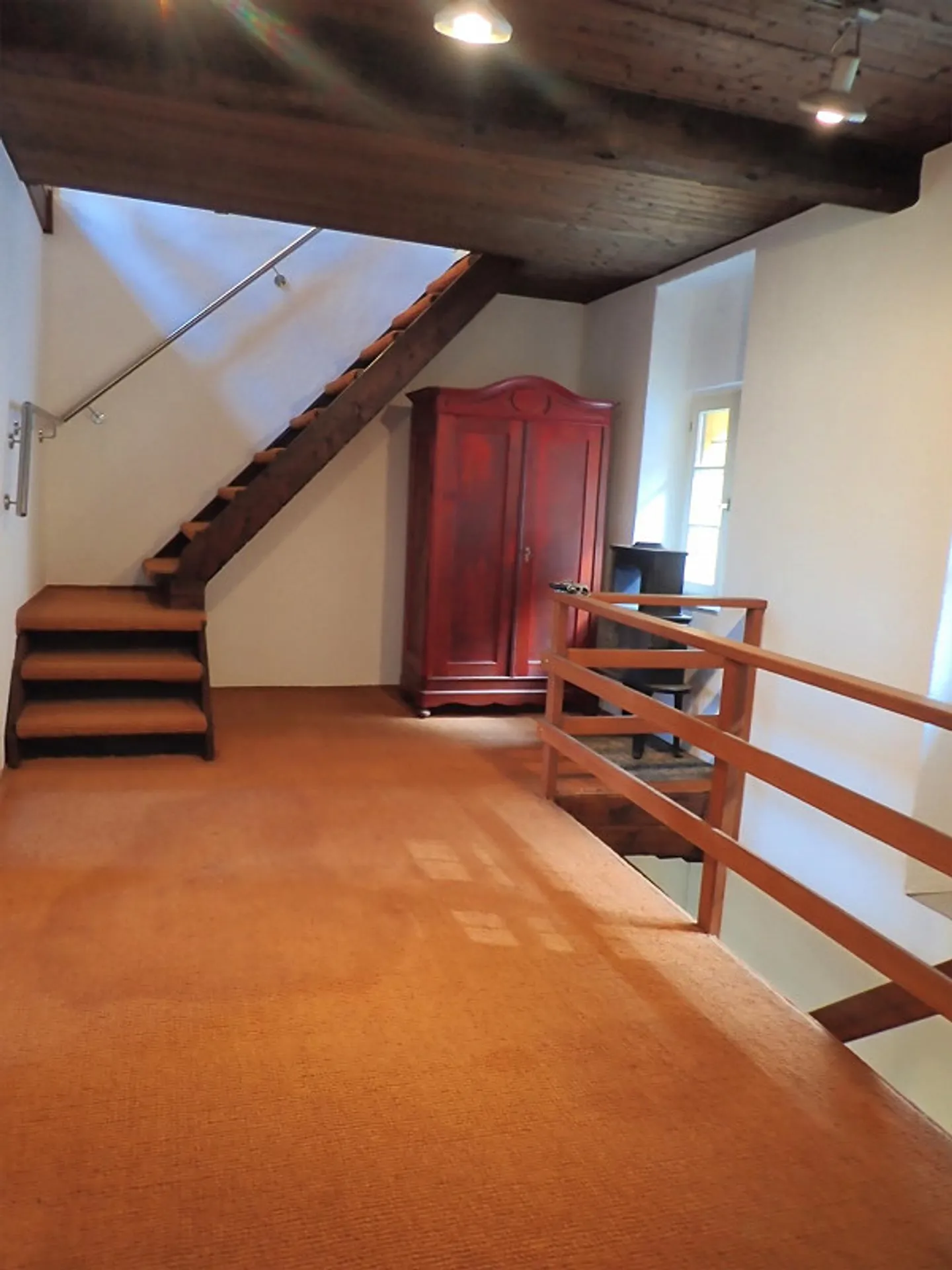 6 Room - Single-family house attached on one side - Photo 11 of 20