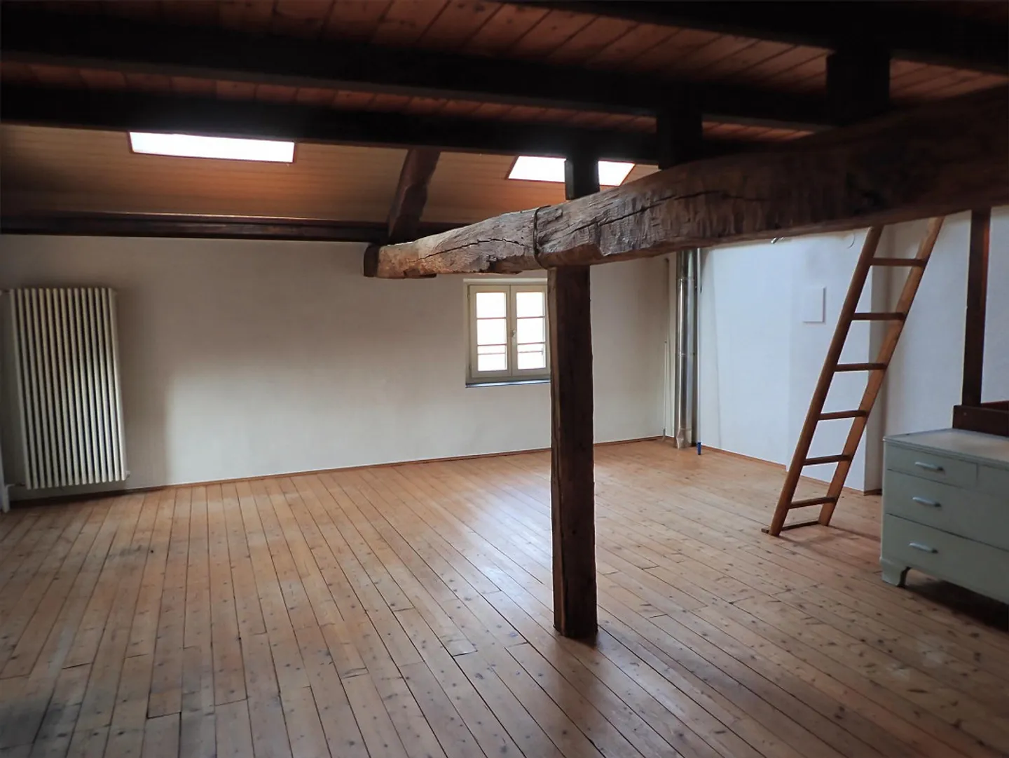 6 Room - Single-family house attached on one side - Photo 12 of 20