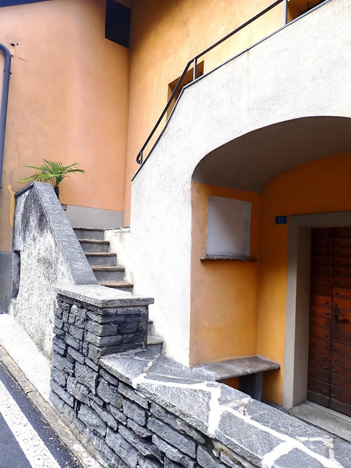 6 Room - Single-family house attached on one side - Photo 19 of 20