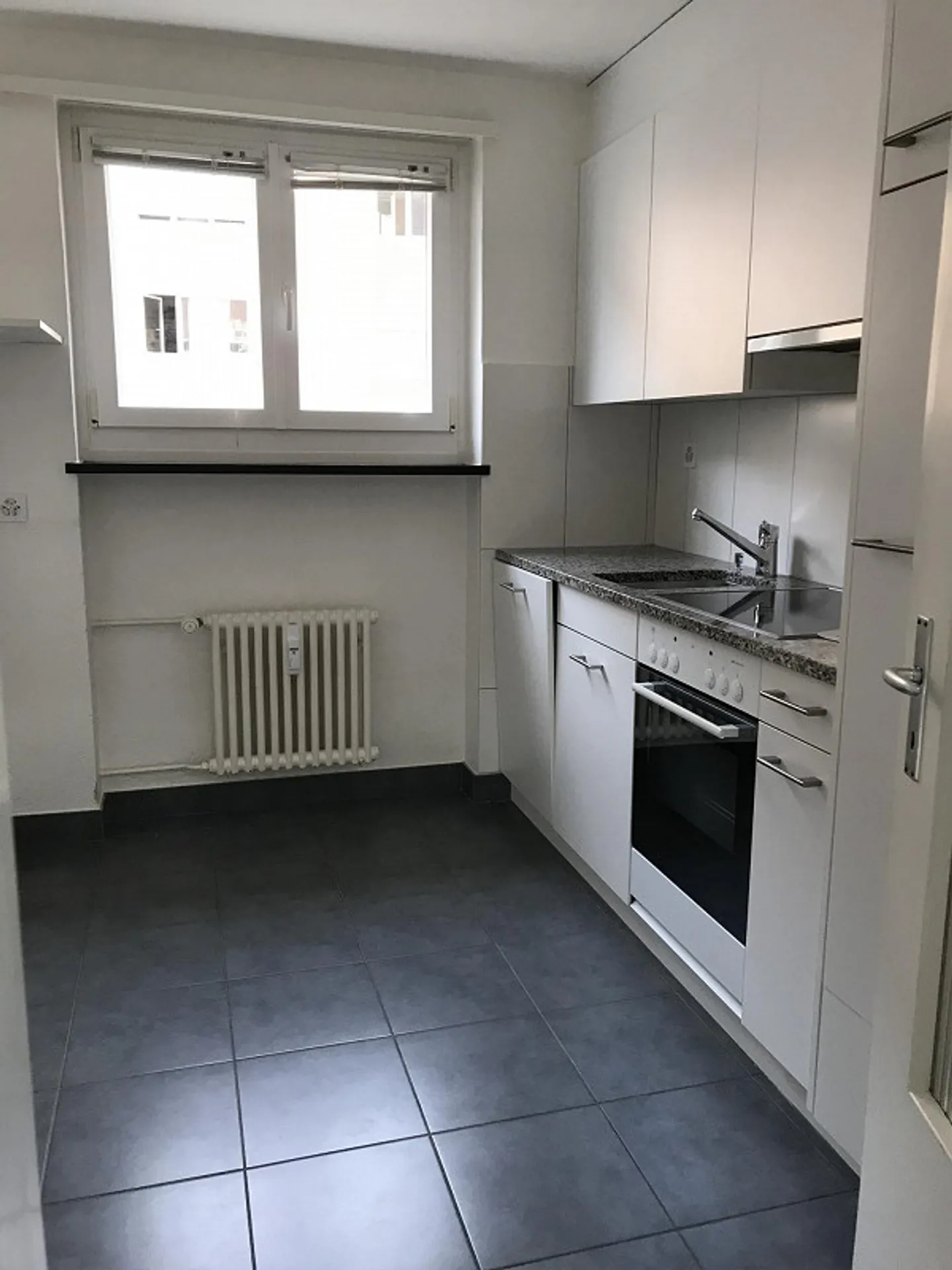 Affordable and centrally located - 3-room ground floor apartment - Photo 5 of 11